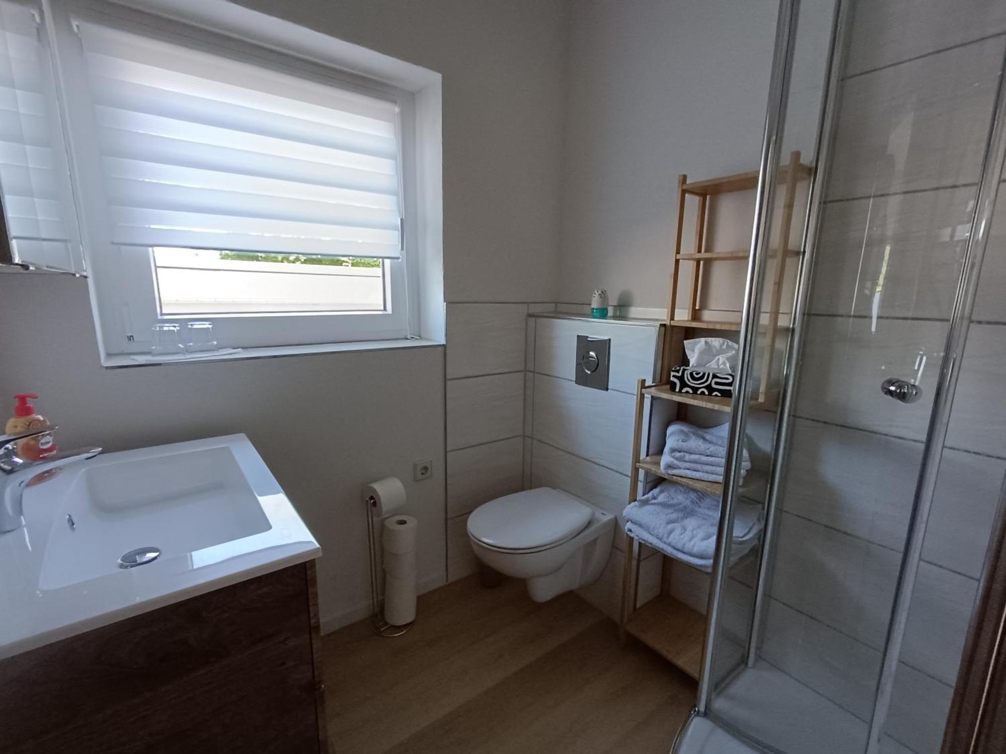 Moselferienweingut Schaefer Apartment Винтрих Екстериор снимка